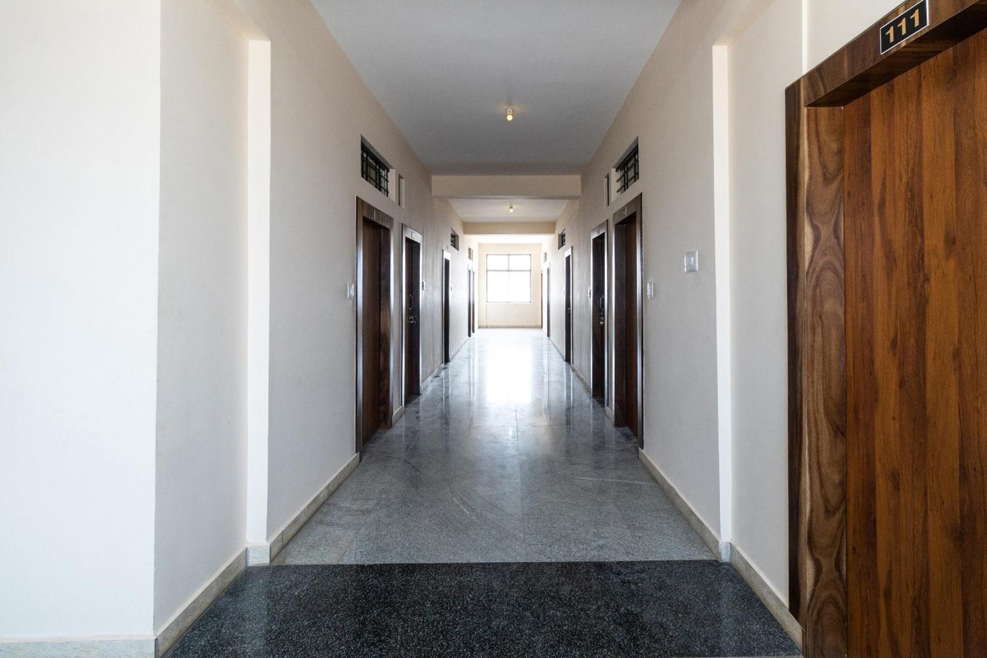Hotel O Supriya Lodge Hassan Eksteriør bilde